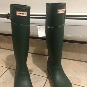 Tall Hunter Rainboots